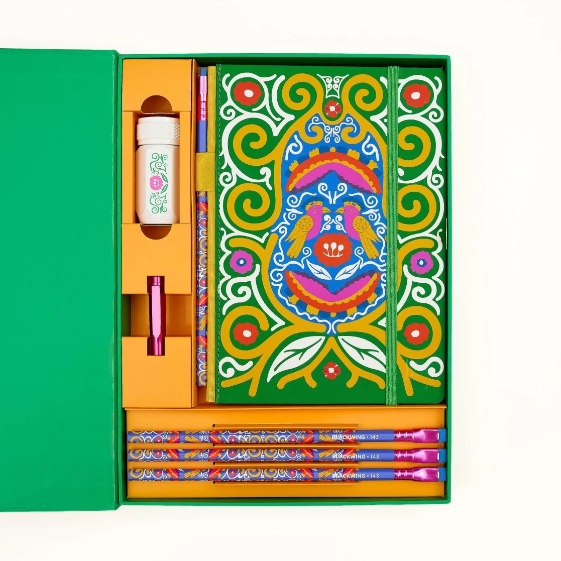 Blackwing Volume 143 - Frida Kahlo Notebook Essentials Set